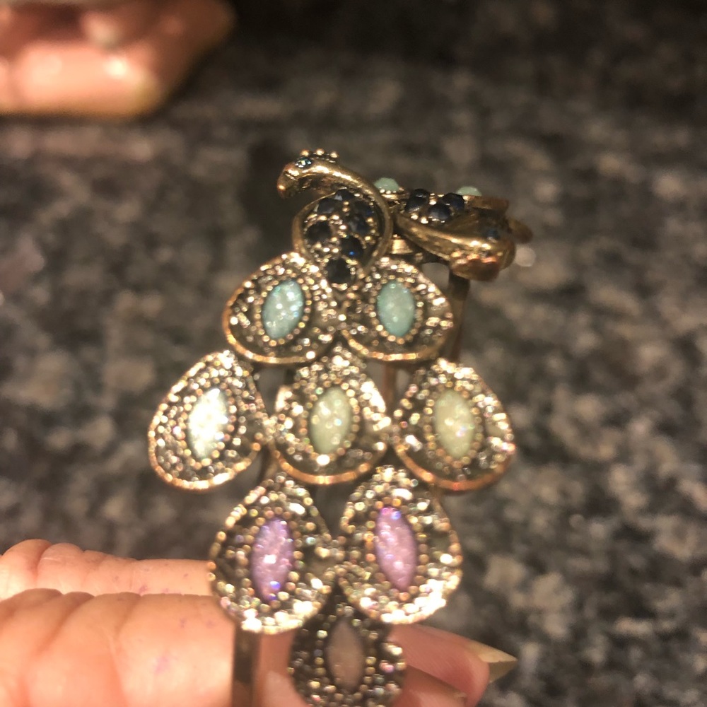 Spring Loaded Interlocking Peacocks Braclet - image 7